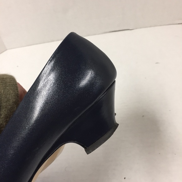 Vintage Talbots Dark Navy Leather Shoes - Picture 6 of 11